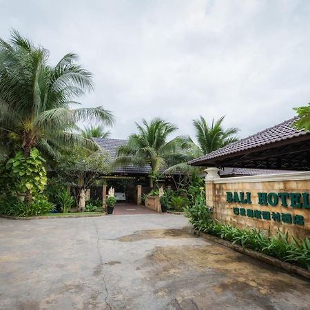 Bali Hotel Phnom Penh Bagian luar foto